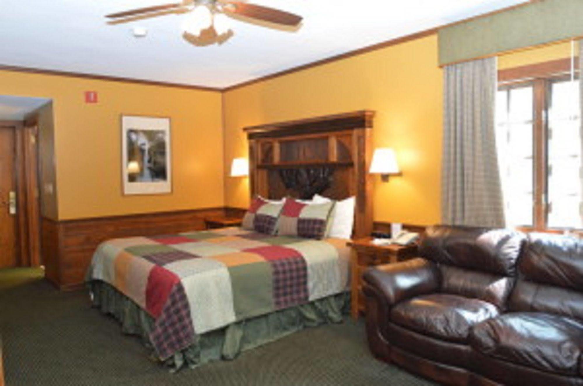 Starved Rock Lodge & Conference Center Utica Dış mekan fotoğraf