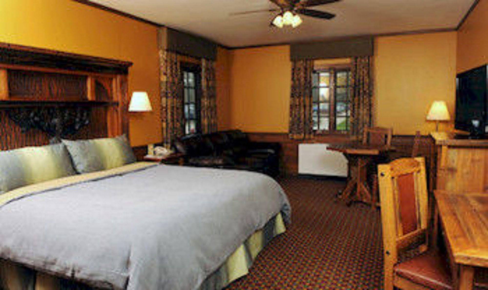 Starved Rock Lodge & Conference Center Utica Dış mekan fotoğraf