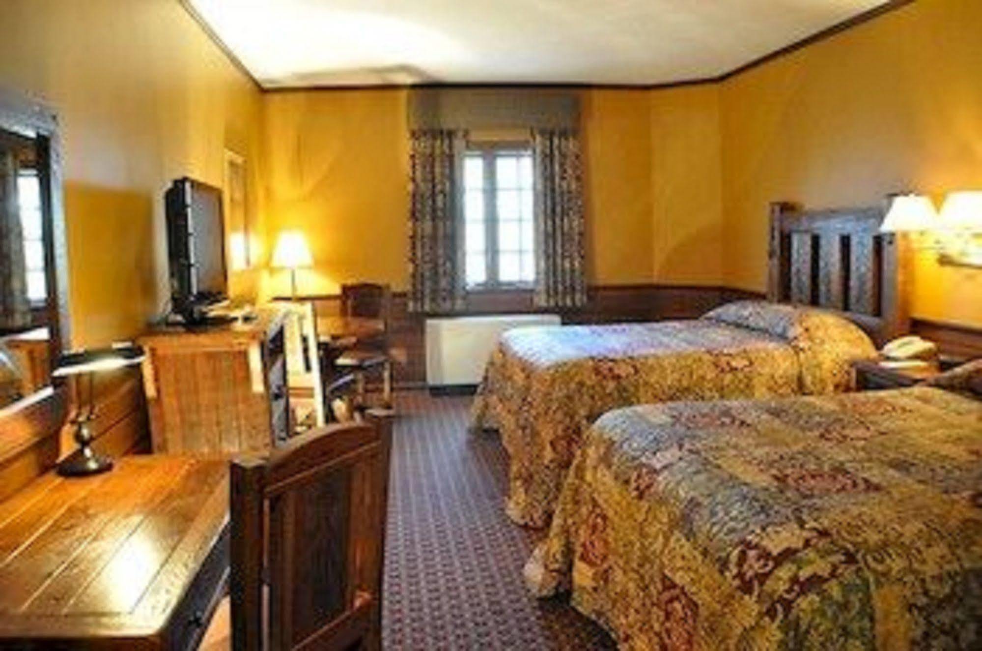 Starved Rock Lodge & Conference Center Utica Dış mekan fotoğraf